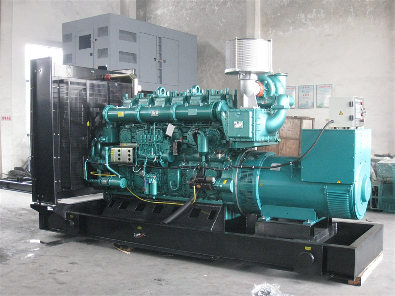 五华200KW 柴油发电机的油耗是多少?