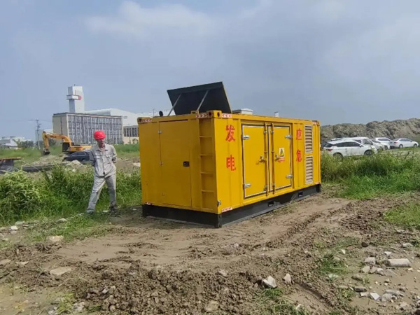 五华200KW柴油发电机机组每小时的油耗量受哪些因素影响？